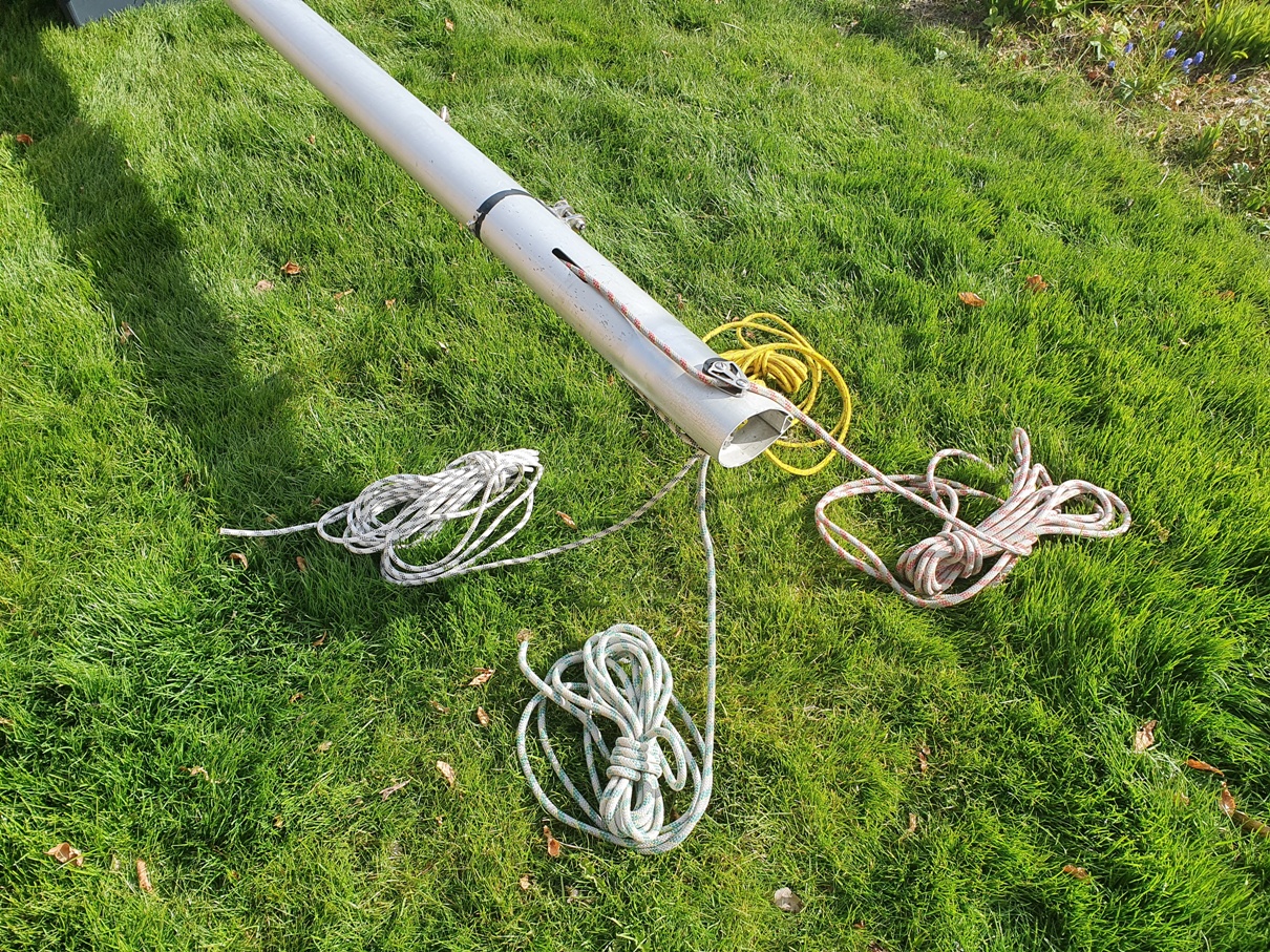 Defekt h-bådsmast sælges